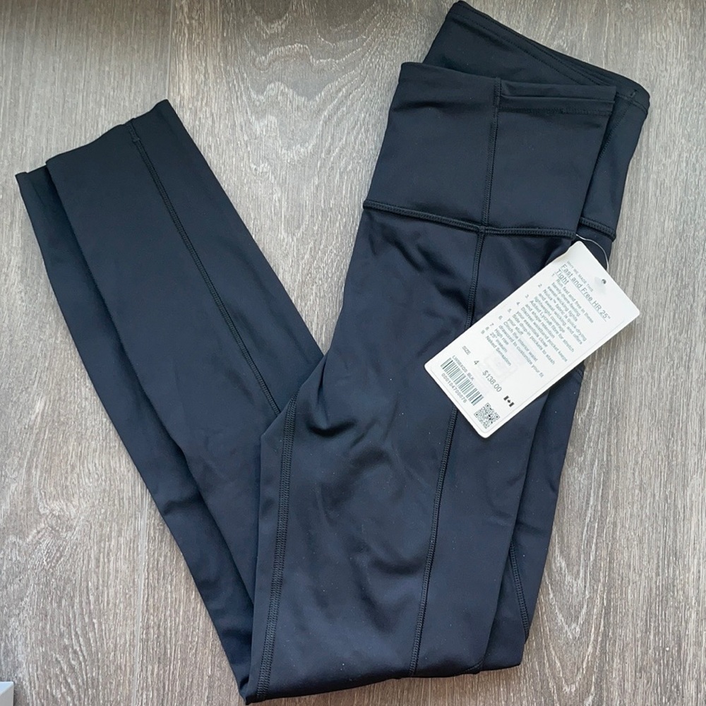 SOLD LULULEMON Fast and Free HR 25” Tight